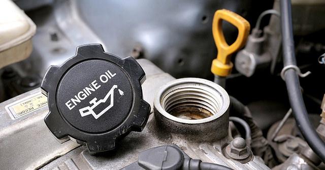 5 Reasons to Change Your Oil on a Consistent Basis