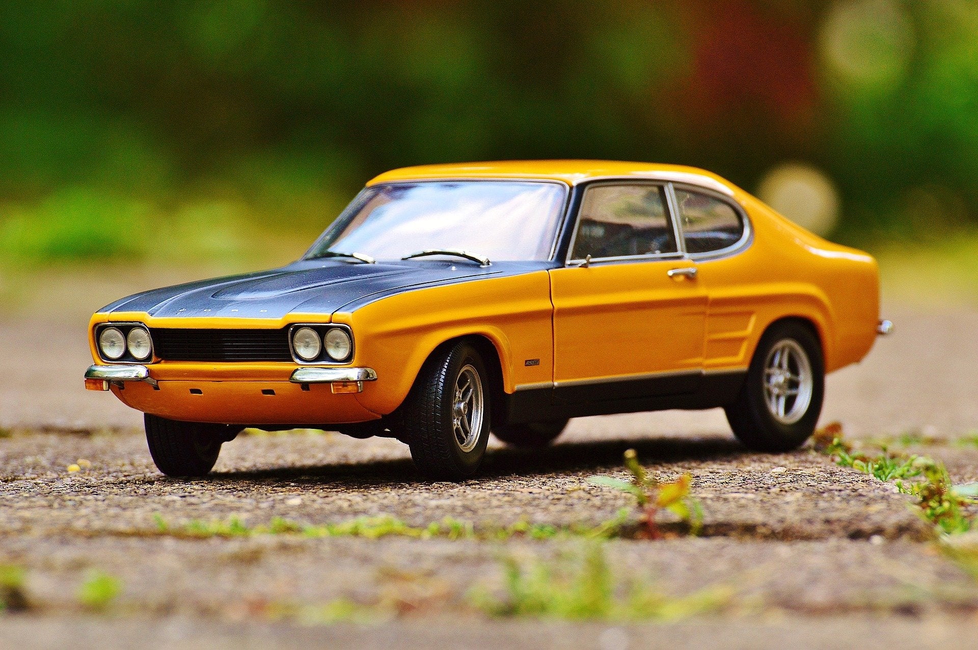 10 Gift Ideas for the Car Enthusiast in Your Life